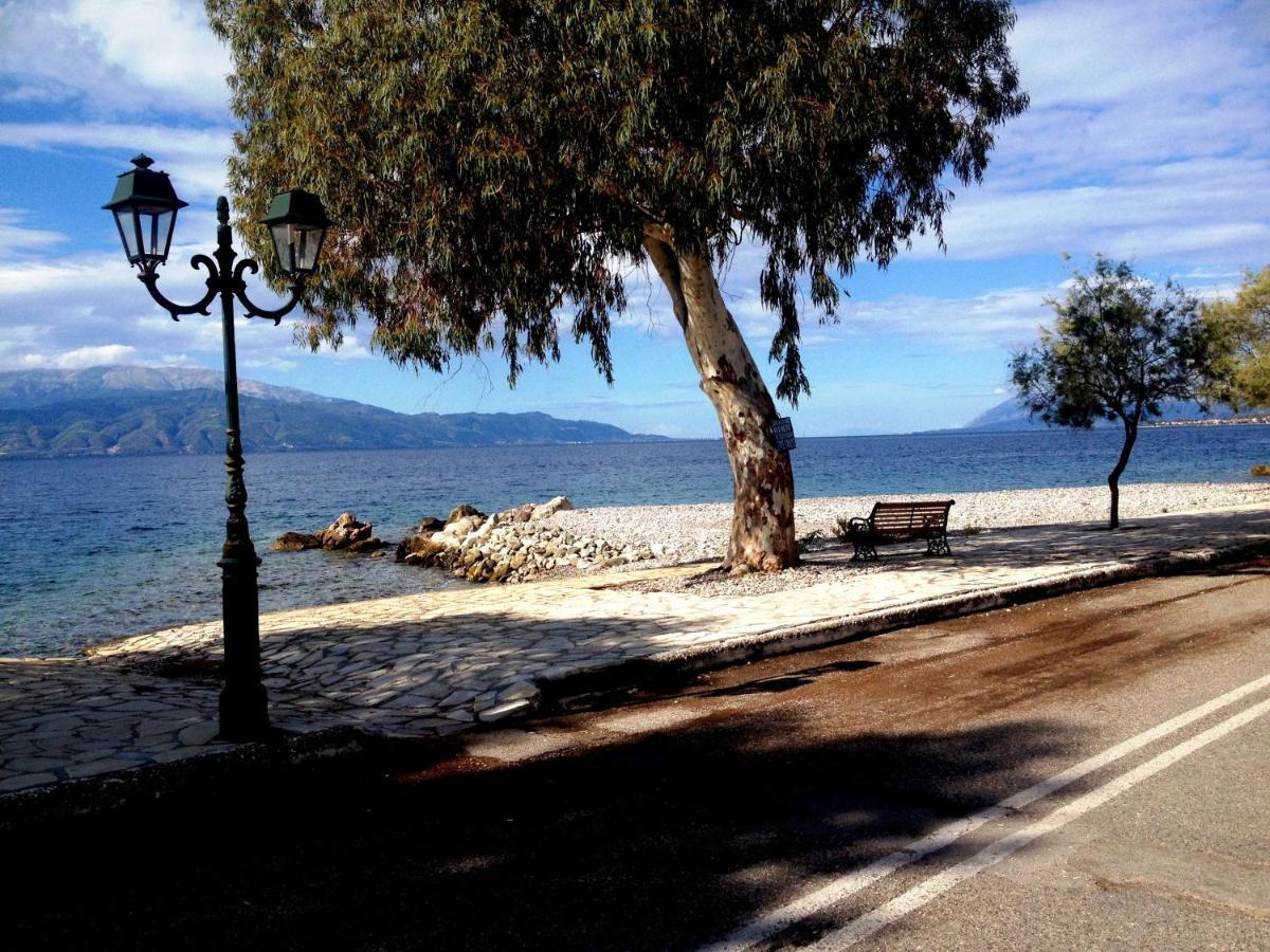 Paralia Sergoulas Steinturm Mit Dach-Terrasse Zwischen Fluss, Meer Und Gebirge- Spiti Pirgos מראה חיצוני תמונה