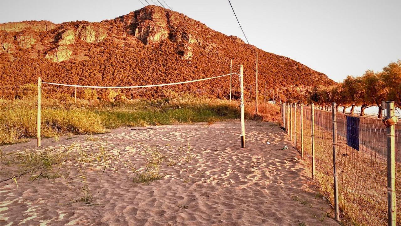 Paralia Sergoulas Steinturm Mit Dach-Terrasse Zwischen Fluss, Meer Und Gebirge- Spiti Pirgos מראה חיצוני תמונה